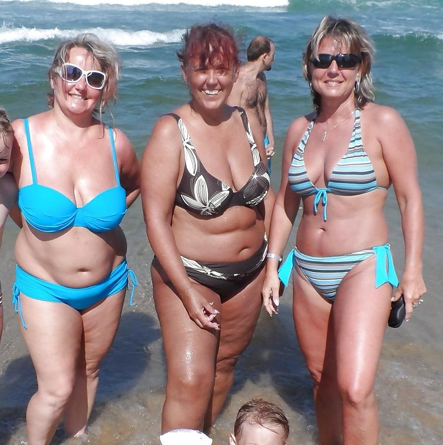 25P My mom hot friend (nonude)