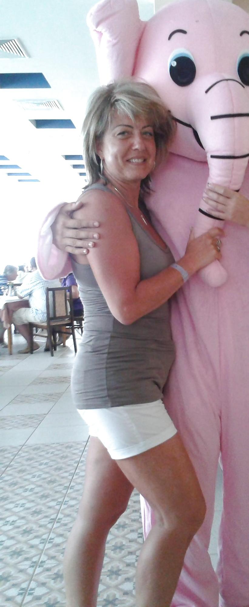 25P My mom hot friend (nonude)