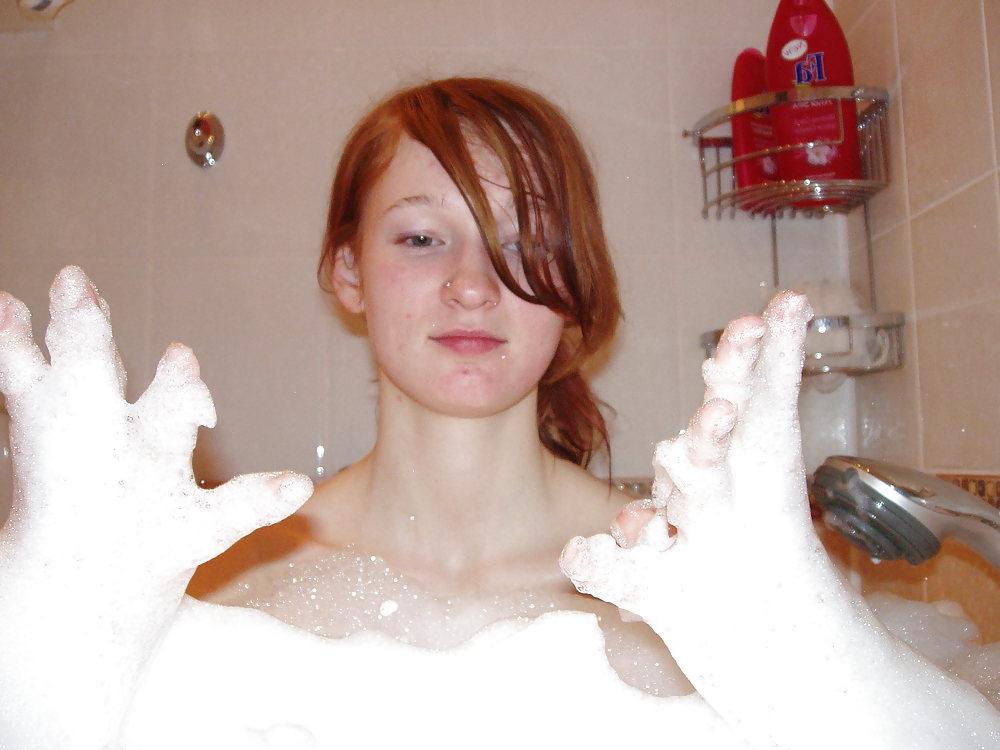 25P Pretty Amateur Teen Karina 1