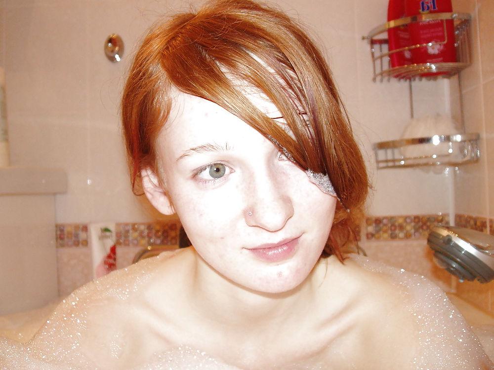 25P Pretty Amateur Teen Karina 1