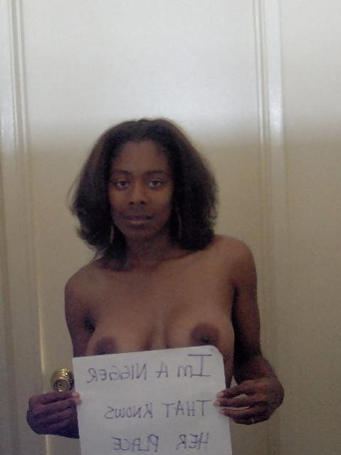 8P Submissive Ebony Notice