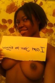 8P Submissive Ebony Notice
