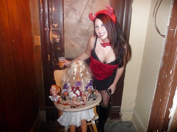 14P Facebook friend Stephanie Brown exposed
