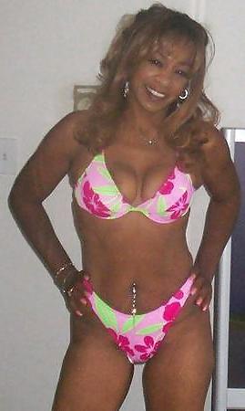 7P Old head ebony granny
