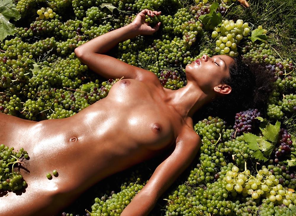 12P Ebony Teen from France.