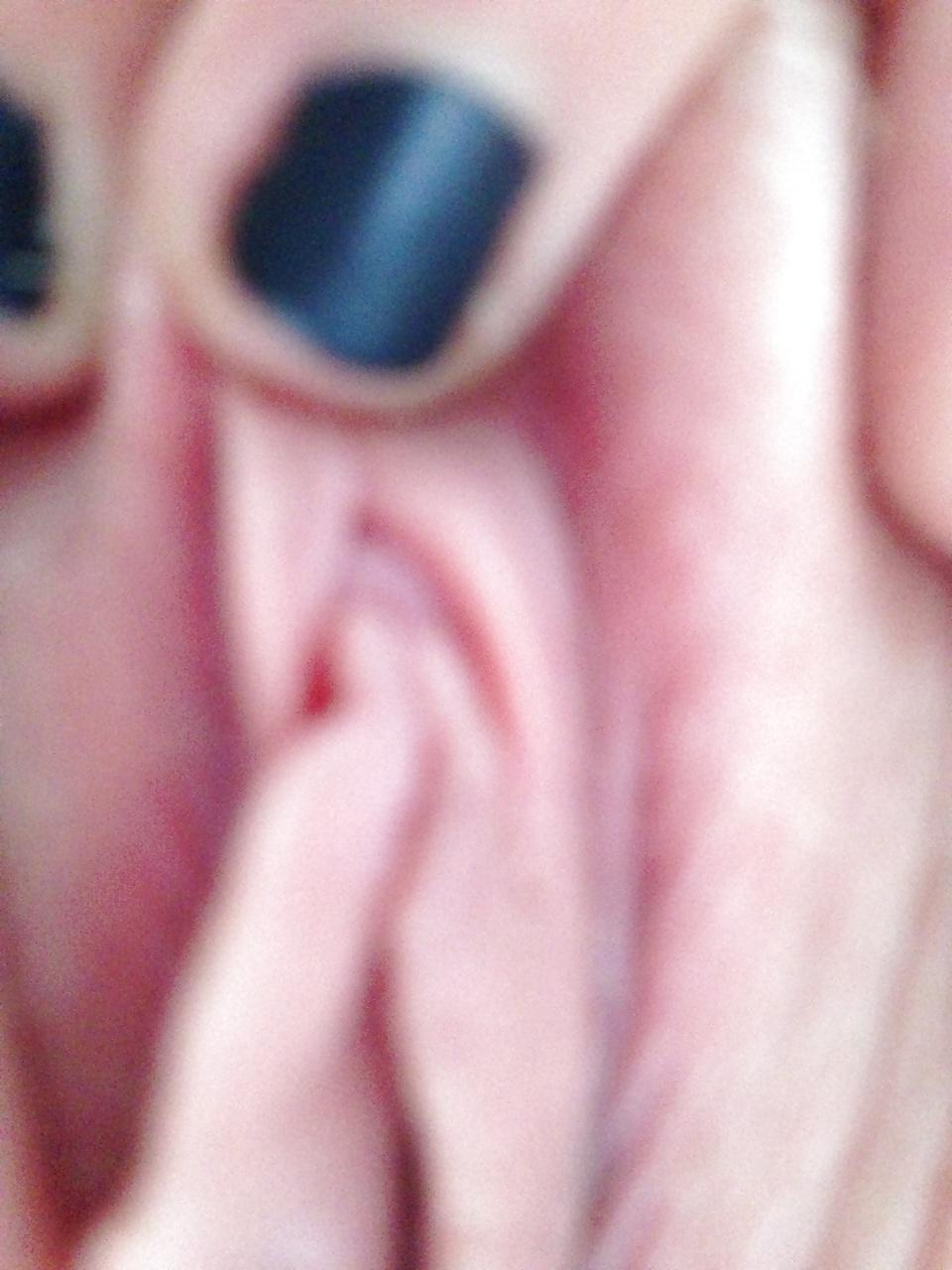 5P Amateur Teen Louise Weekend Pussy Fun
