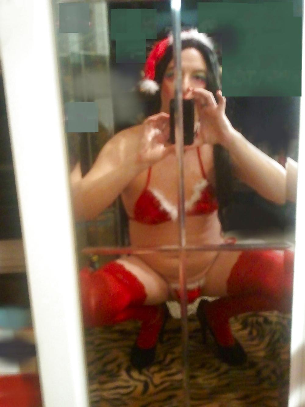 25P Selfies  Teen Amateur Merry Christmas Ass Culo