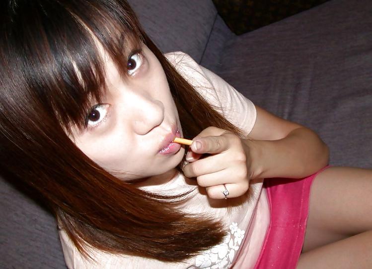 23P Japanese Amateur Teen Loves Sweets
