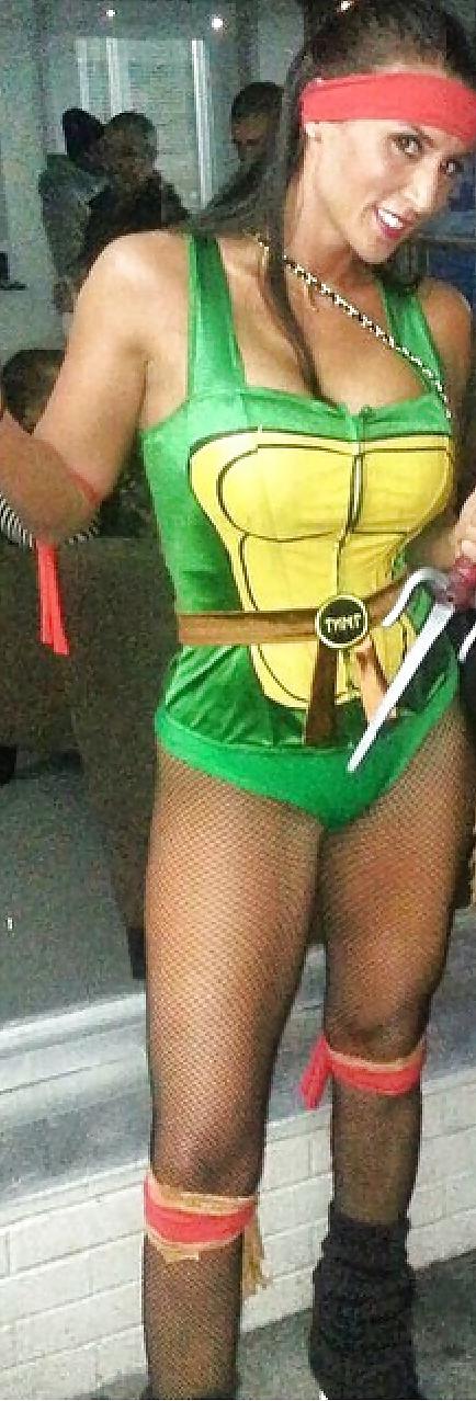 8P Wife's friend for black dick to