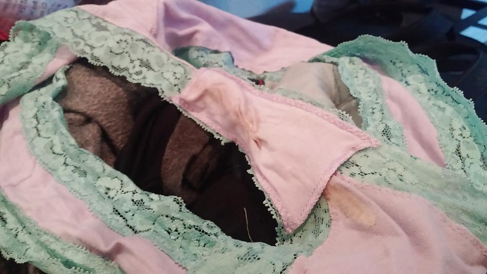 18P Friend's Panties - 32 Year Old Mother of 3
