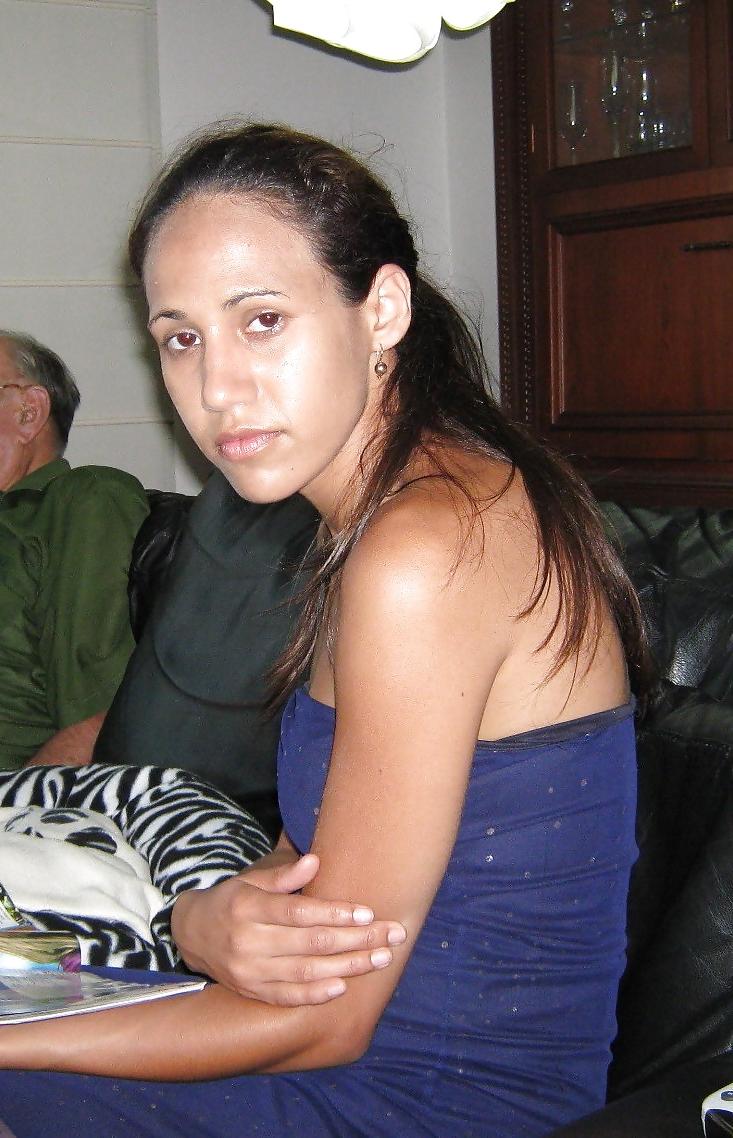 25P Latina with great perky tits