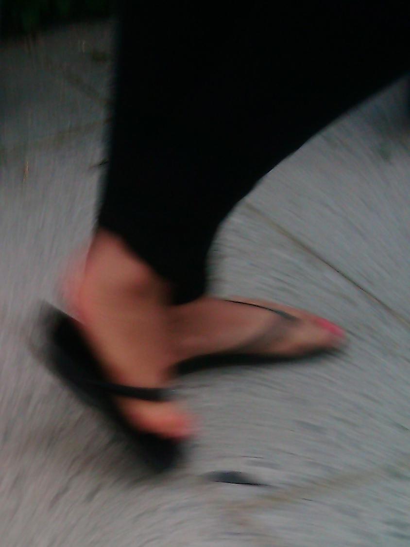 15P Various feet, shoes, sandals from the last couple of weeks