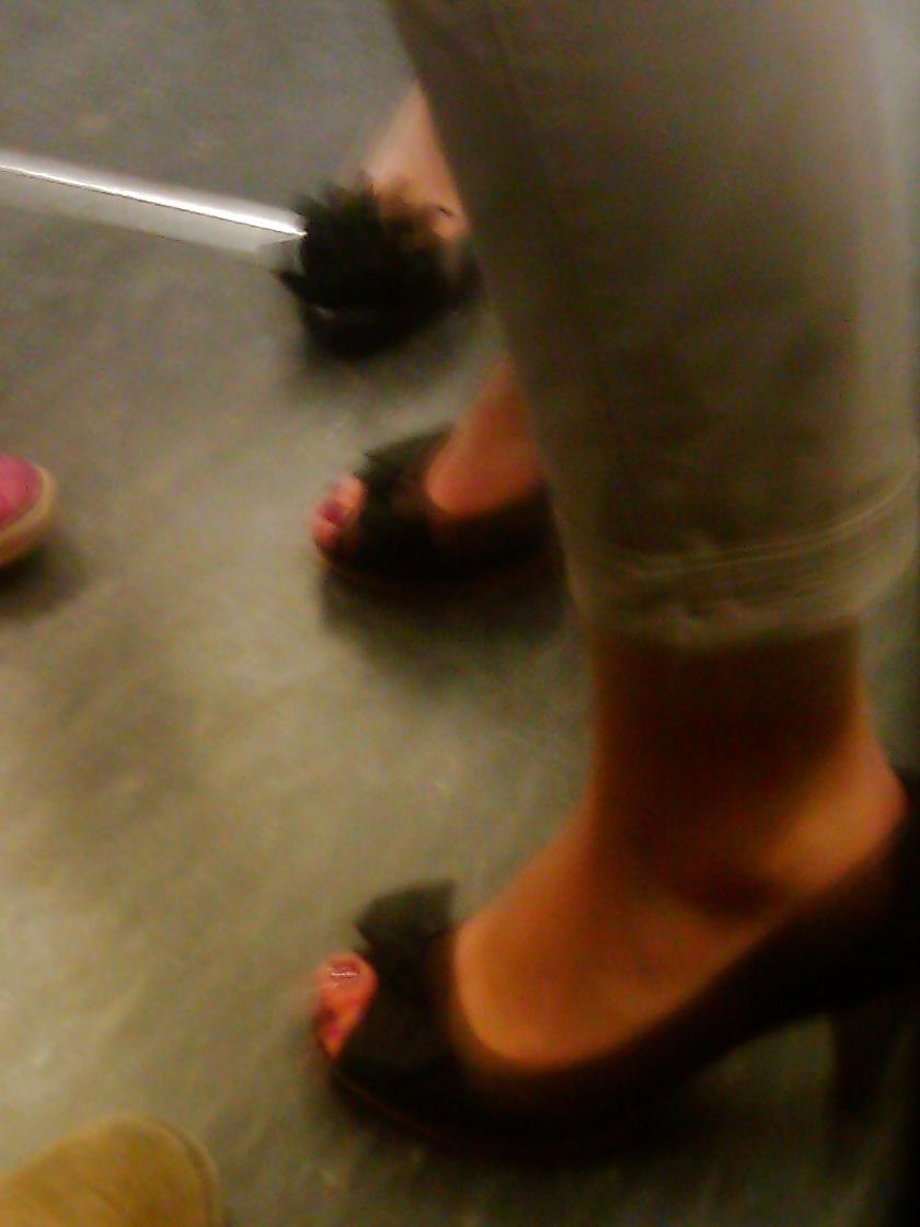 15P Various feet, shoes, sandals from the last couple of weeks