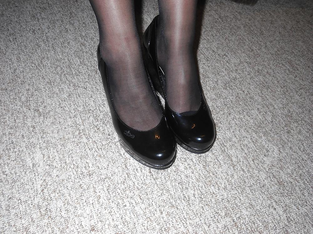 16P Die Pumps einer Bekannten veredelt (Shoejob made by friend)