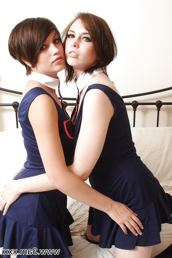 16P Brunette schoolgirls Louisa Lockharta and Natalie experiment with dyke sex