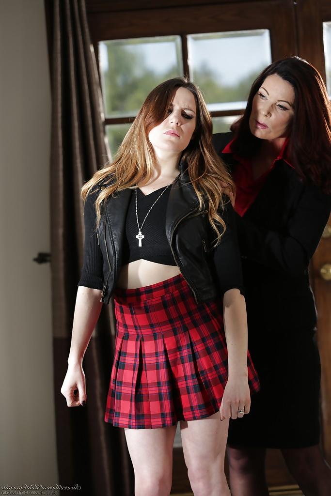 16P Young Euro chick Samantha Bentley seduced by dyke Magdalene St Michaels