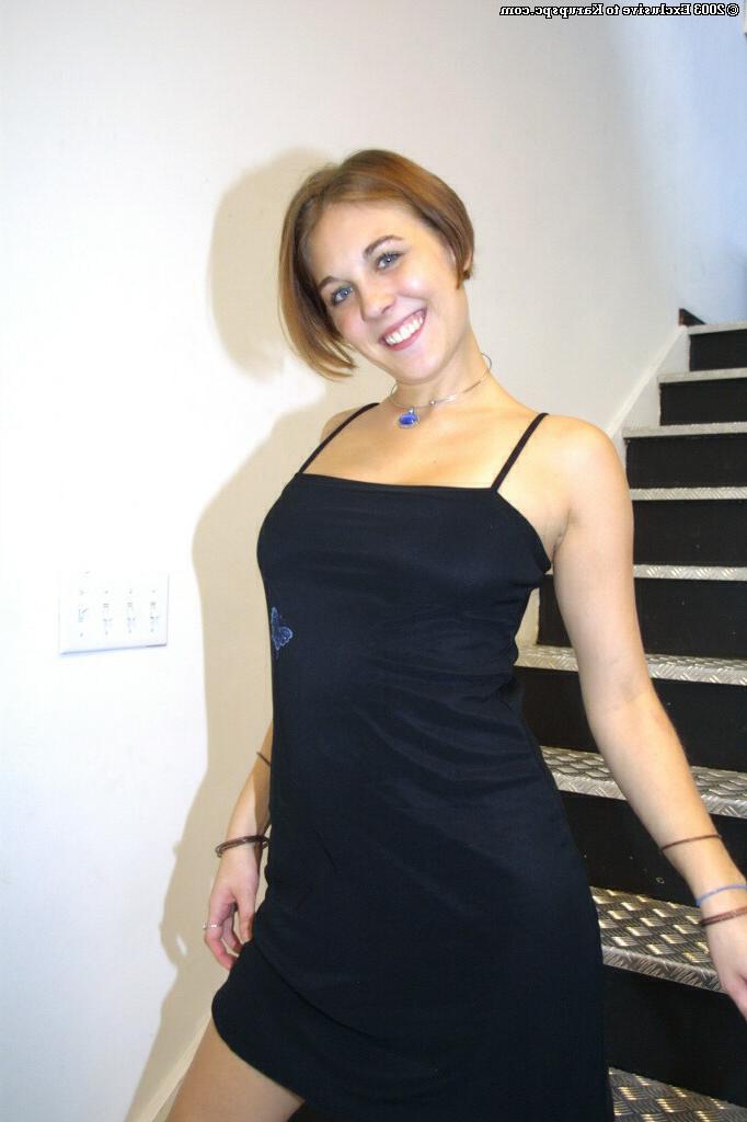 16P Close up posing session featuring first class amateur teen Natasha