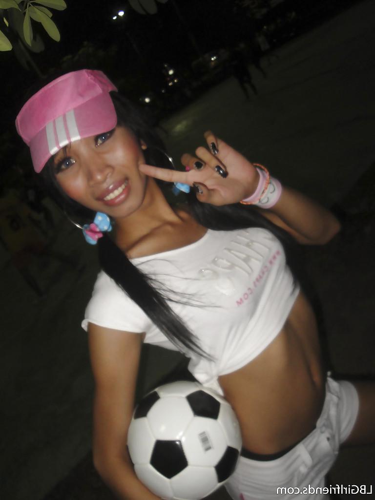 16P Beautiful Asian shemale amateur Marry stroking her dick and posing outdoors