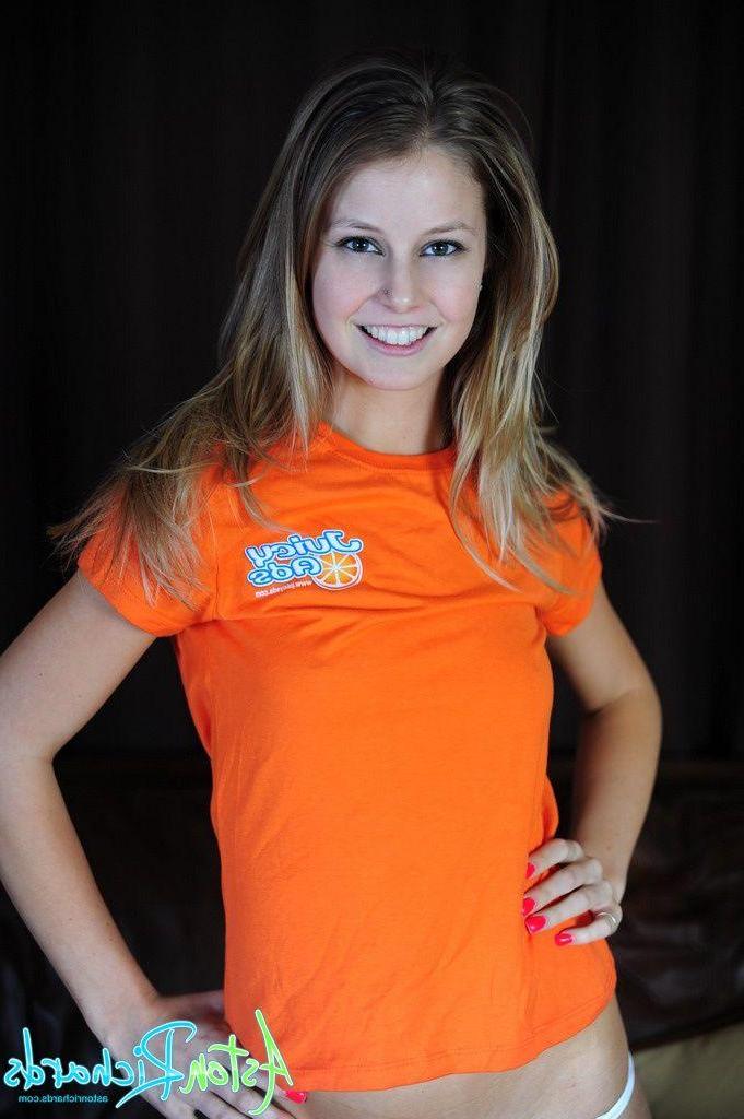 15P Pictures of teen Aston Richards teasing in an orange shirt