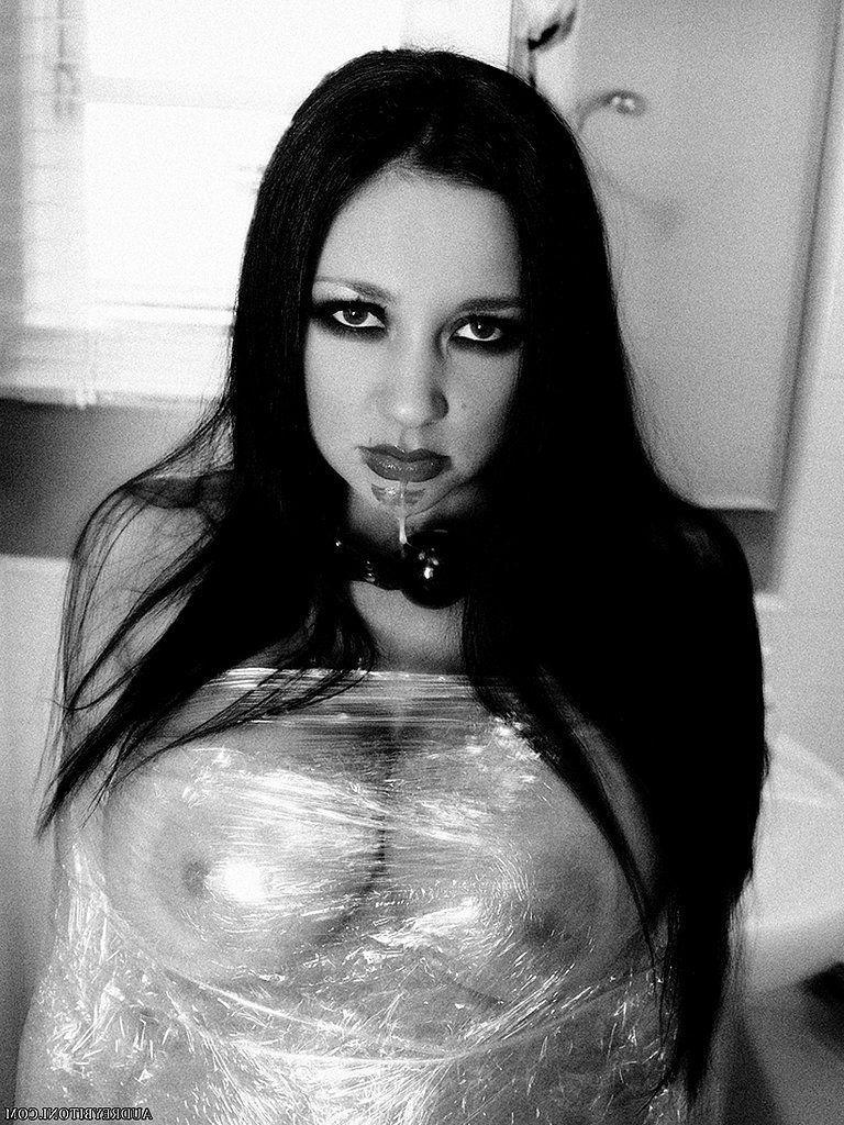15P Pictures of Audrey Bitoni in a crazy bondage situation