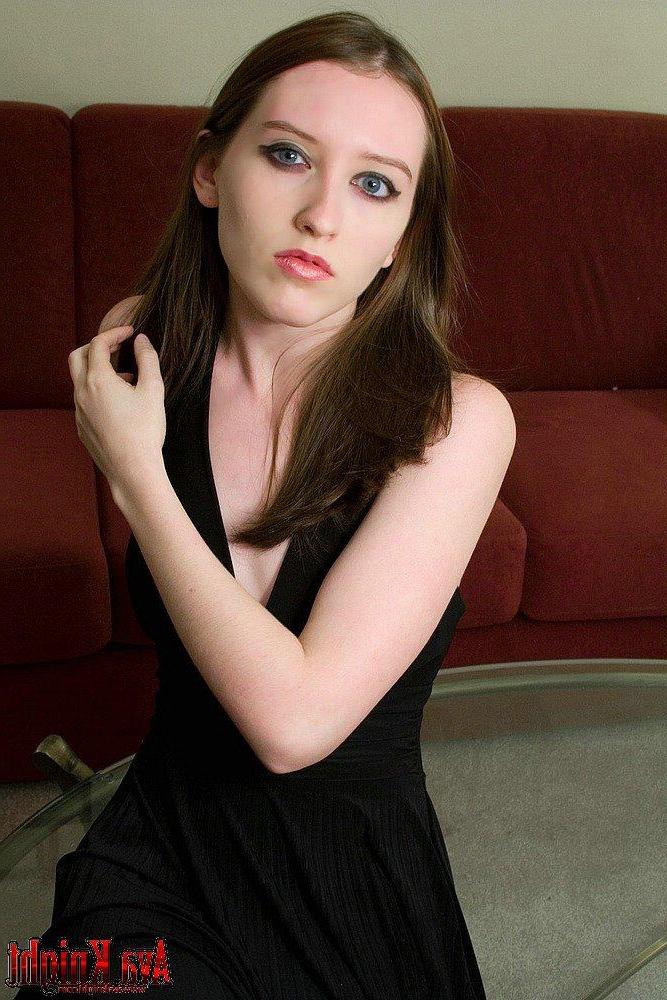 20P Pictures of teen Ava Knight spreading her legs for a hard fuck