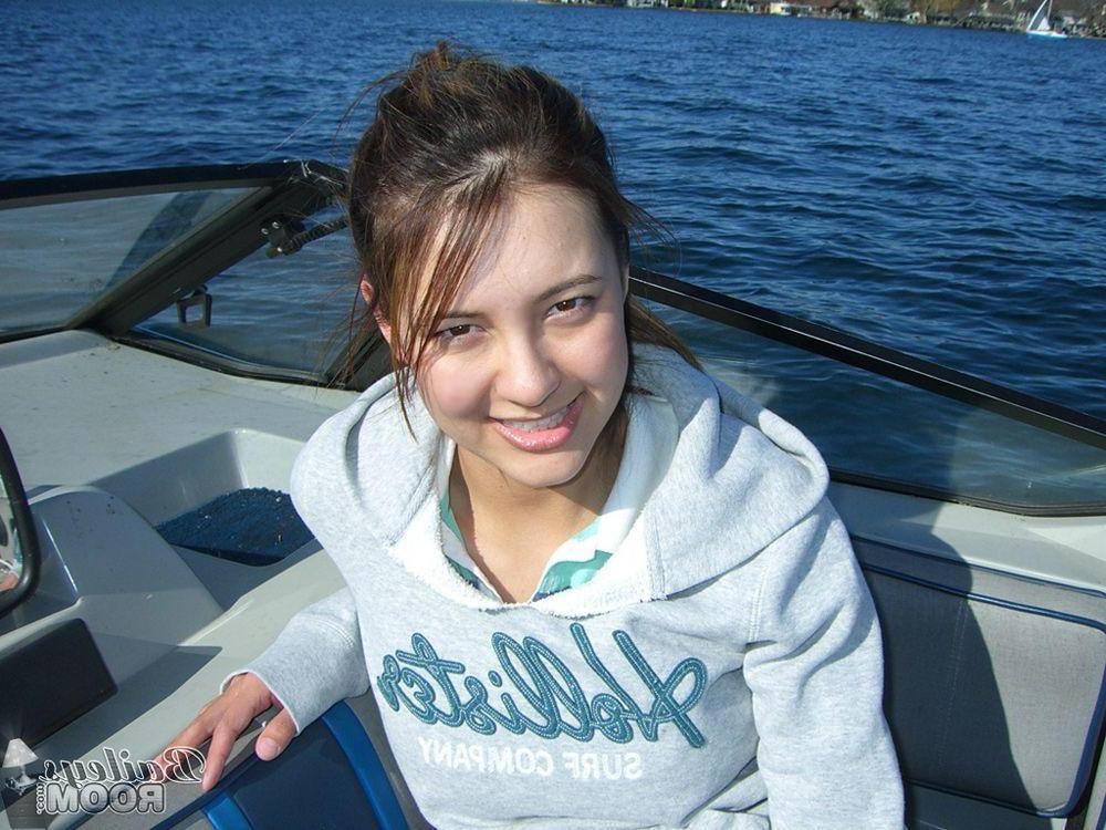15P Pictures of teen girl Bailey's Room stripping on a boat