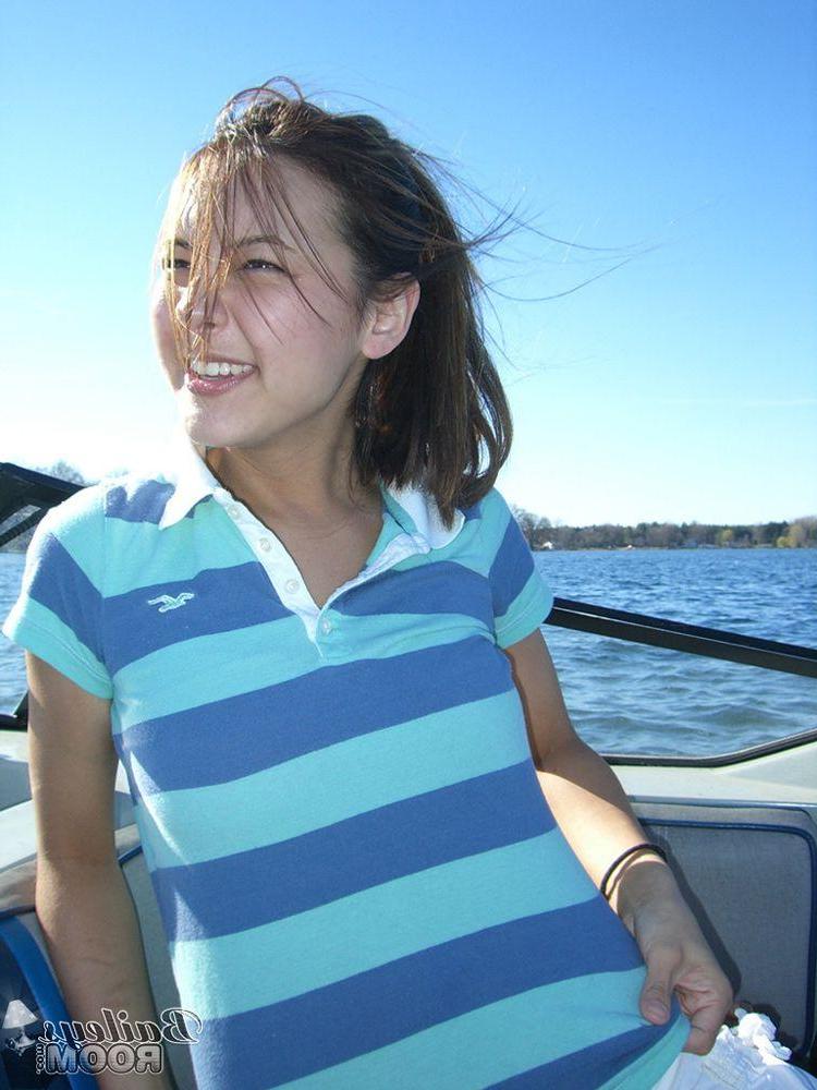 15P Pictures of teen girl Bailey's Room stripping on a boat
