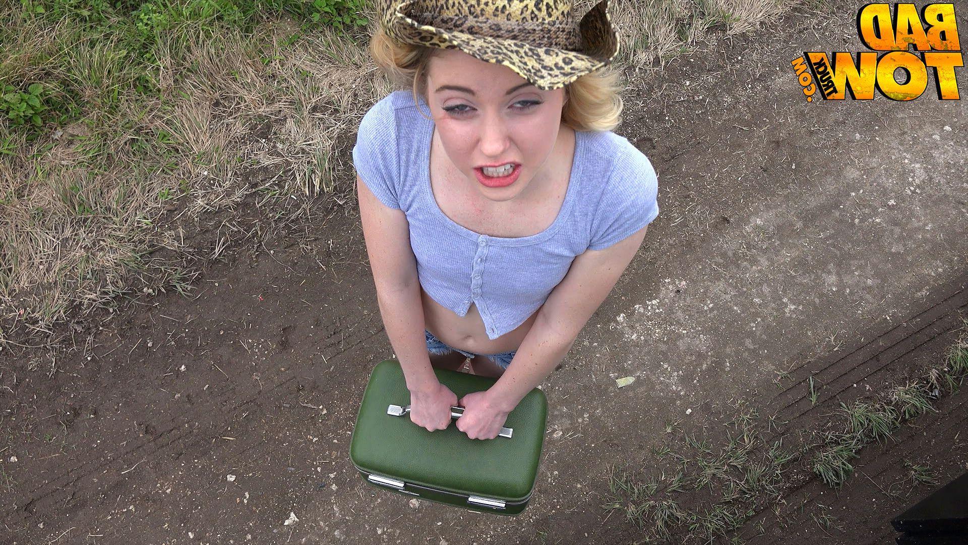 20P Chloe Couture is stranded with no cash so she fucks the tow truck driver for a free lift
