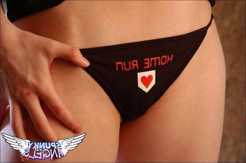 20P Pictures of teen angel Danielle showing her hot body