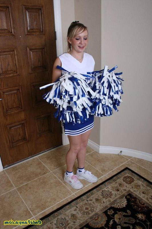 20P Pictures of teen cheerleader Cute Tanya showing you her pussy