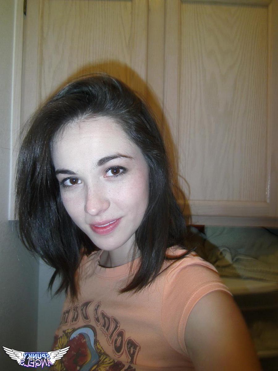 20P Petite brunette amateur takes selfies of her tight pussy