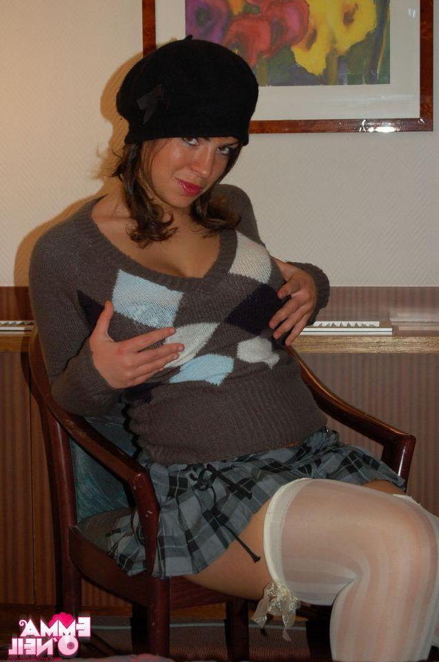 16P Pictures of teen girl Emma O'Neil cupping her big boobies