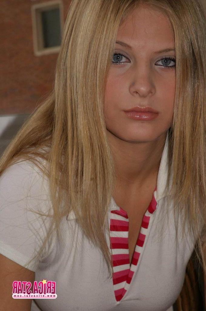15P Pictures of teen model Erica Star teasing you with her beauty