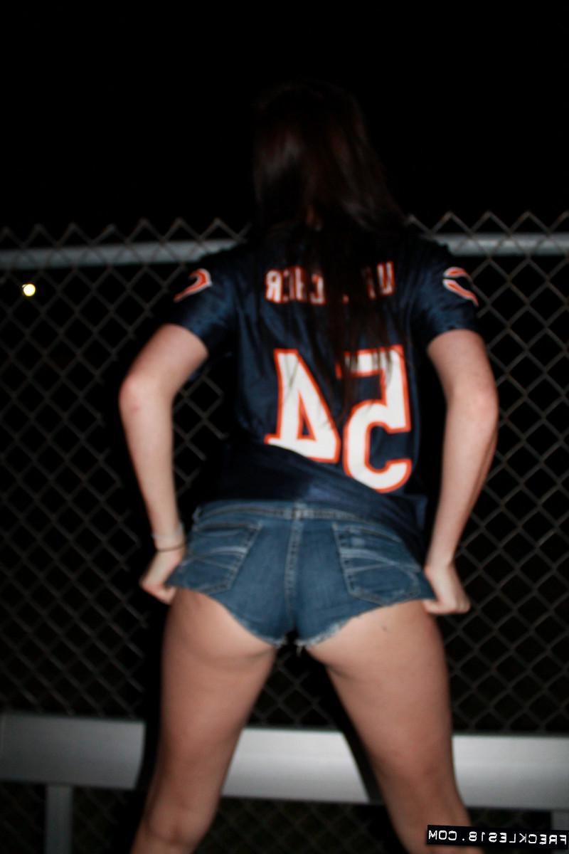 12P Sexy amateur teen Freckles 18 sends her love to her favourite team