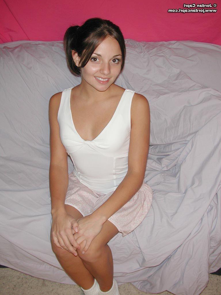 20P Pictures of Jordan Capri exposing her nice perky tits