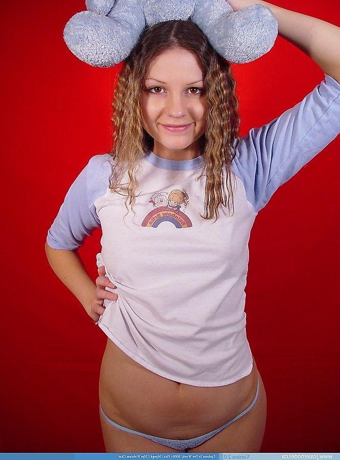 20P Pictures of teen girl Josie Model looking cute and fuckable
