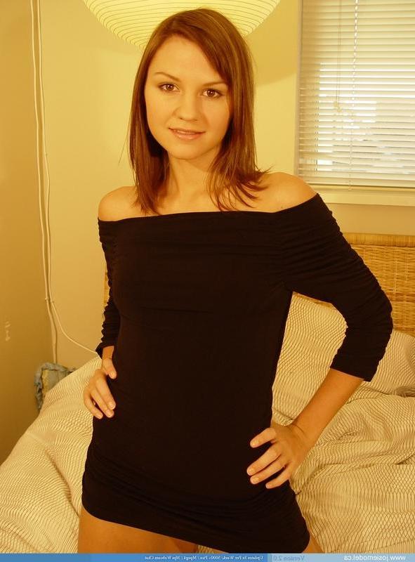 20P Pictures of teen girl Josie Model showing you her tits