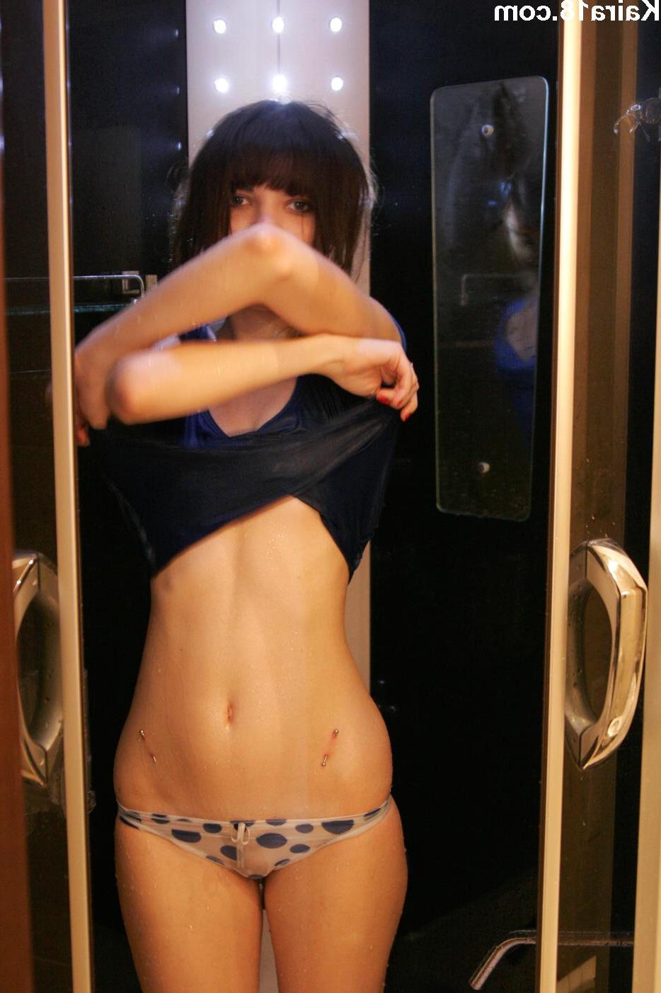 15P Pictures of teen Kaira 18 getting all wet for you