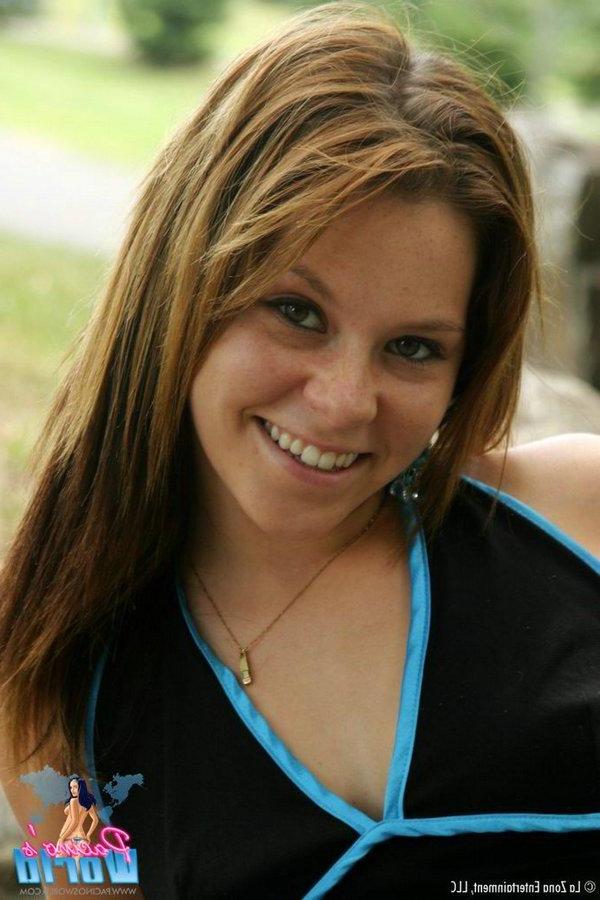 15P Pictures of Natalie exposing her perky tits and tight teen pussy for you outside