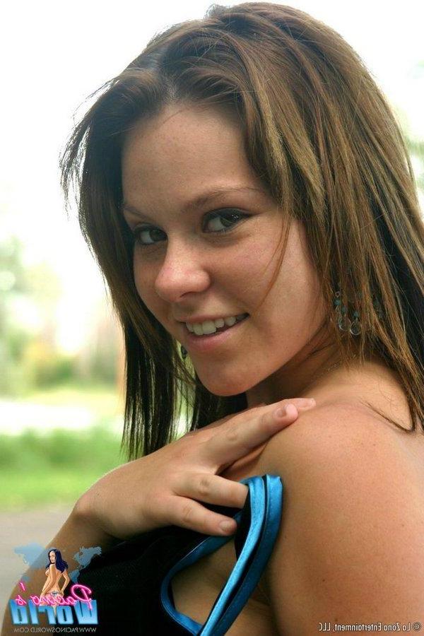 15P Pictures of Natalie exposing her perky tits and tight teen pussy for you outside
