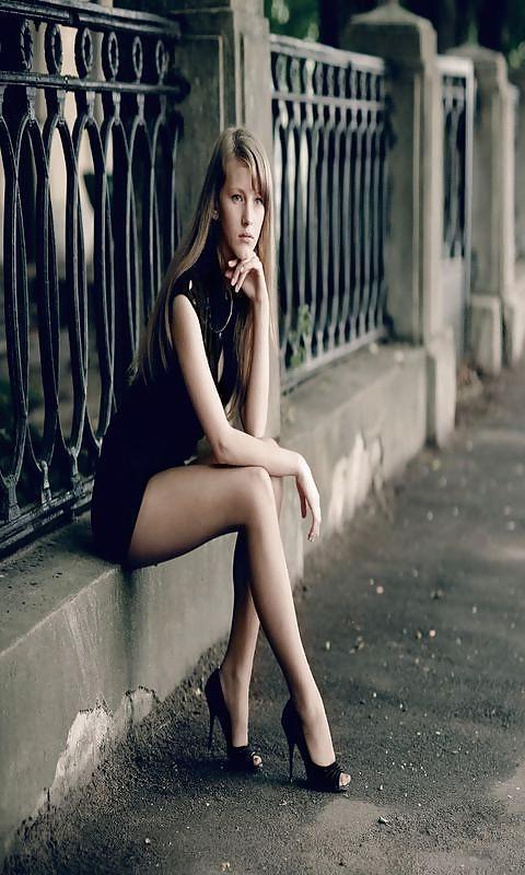 10P And best amateur legs is?