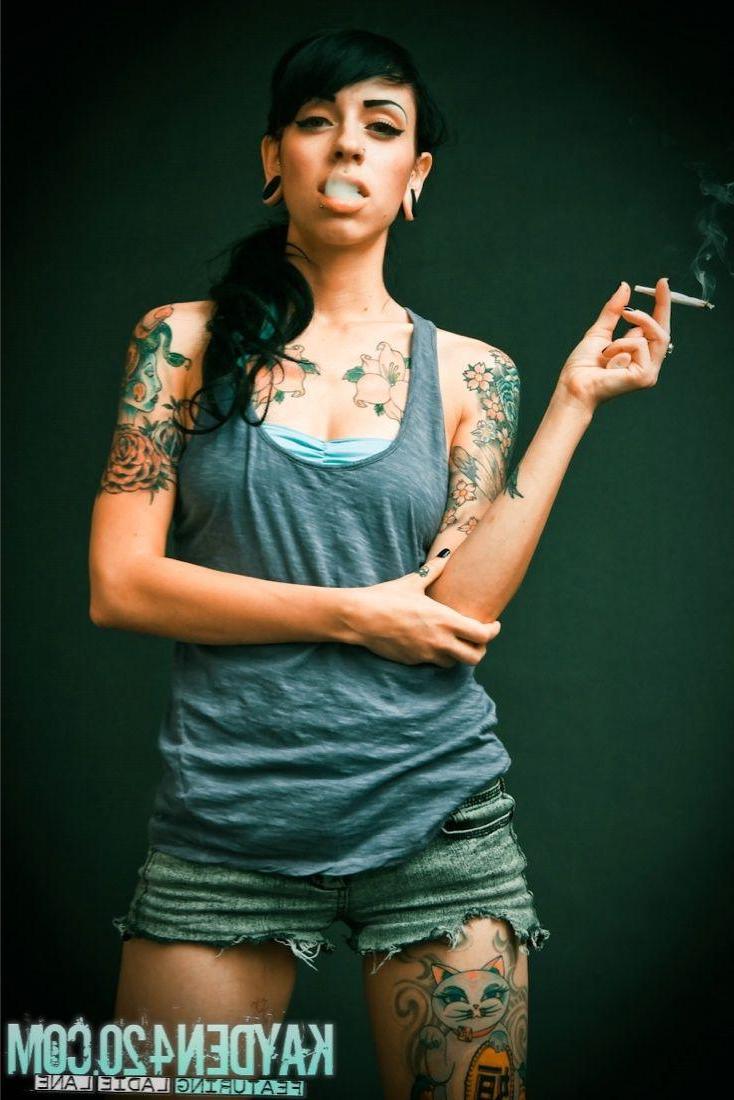 16P Pictures of teen slut Kayden 420 smoking in her socks