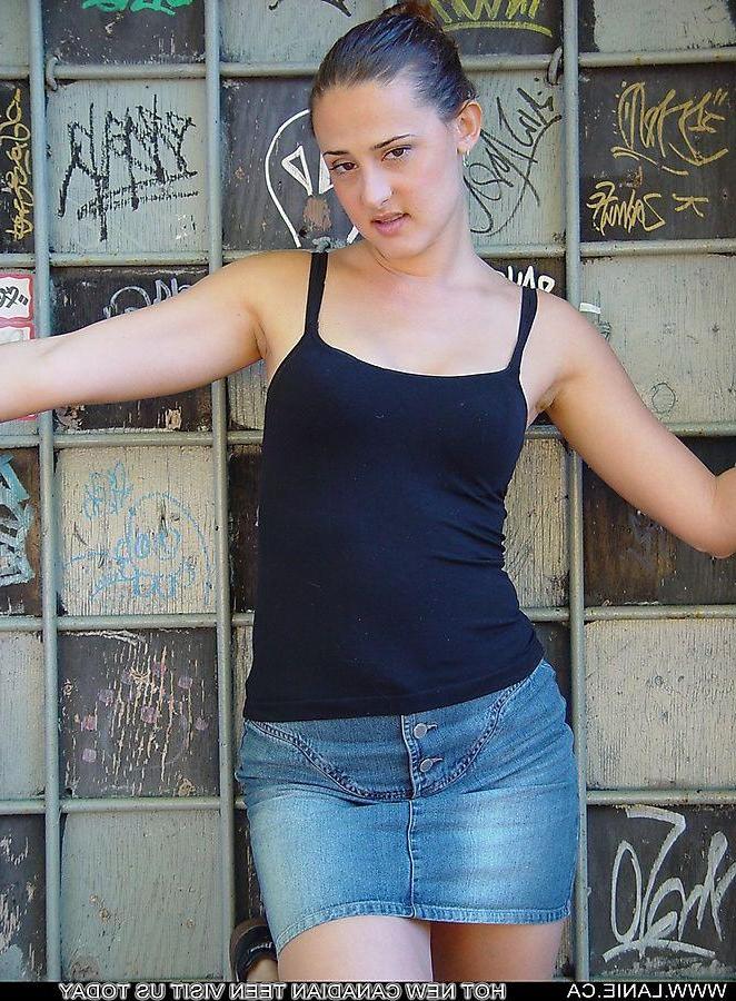 20P Pictures of teen chick Lanie.ca taking everything off except her panties
