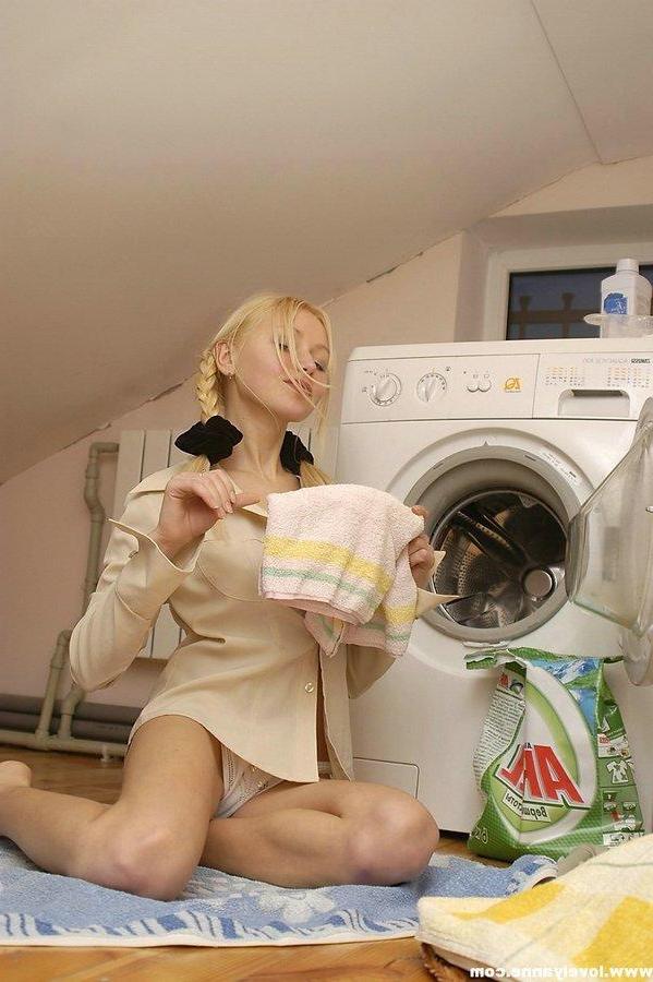 15P Naked anne washing machine fun day