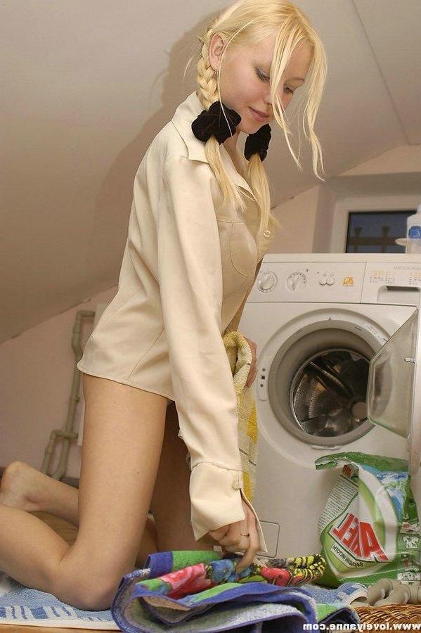 15P Naked anne washing machine fun day
