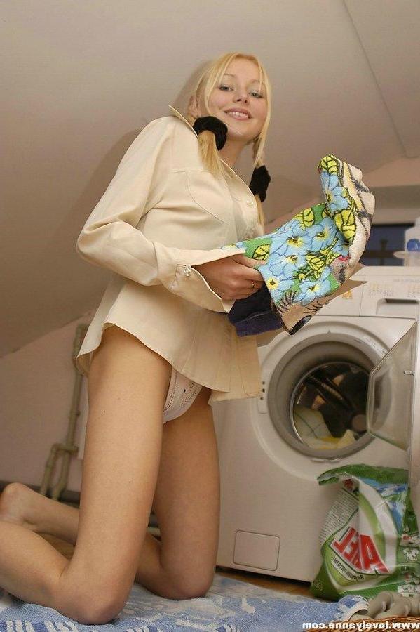 15P Naked anne washing machine fun day