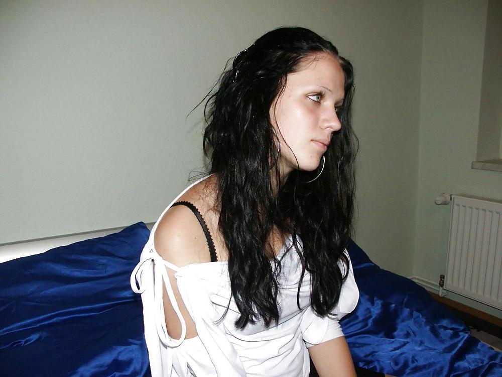 25P BEAUTIFUL AMATEUR TEEN FROM BERLIN III