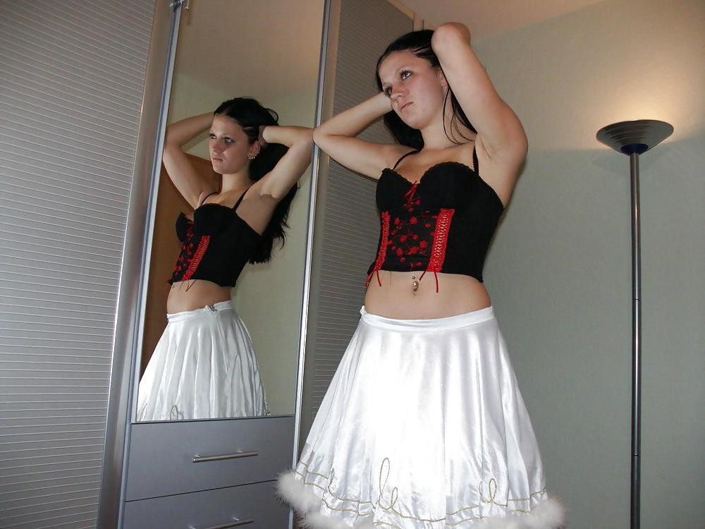 25P BEAUTIFUL AMATEUR TEEN FROM BERLIN IX