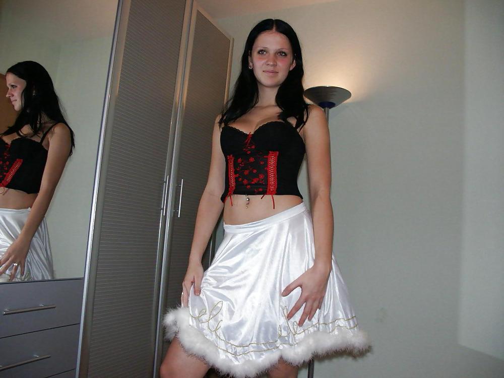 25P BEAUTIFUL AMATEUR TEEN FROM BERLIN IX