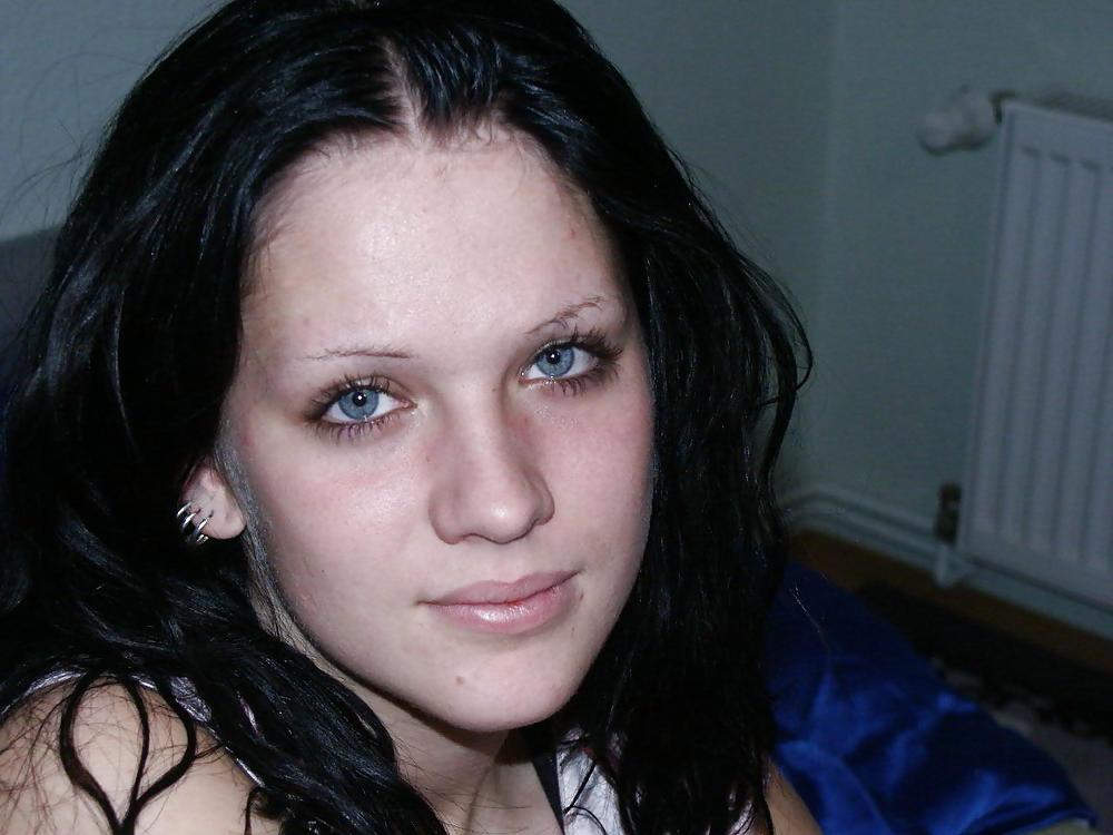 25P BEAUTIFUL AMATEUR TEEN FROM BERLIN XII